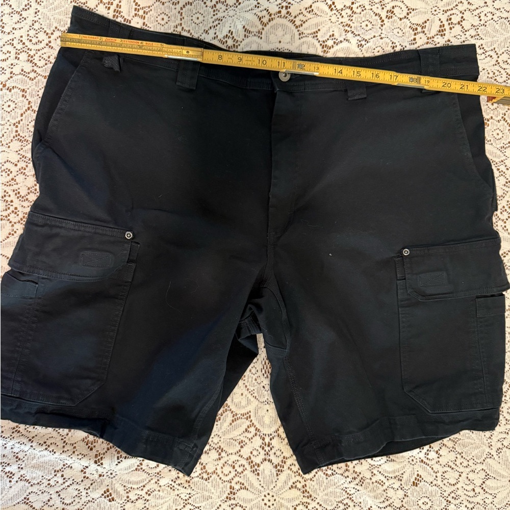 Duluth Trading Co Black Cargo Shorts